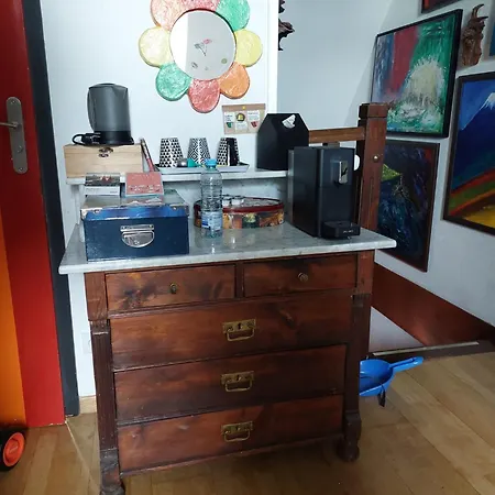 Dz Am Euroairport Quarto em Acomodações Particulares